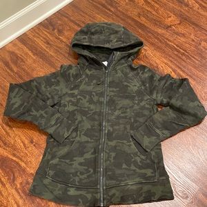 Lululemon scuba hoodie Incognito Camo Multi Gator Green size 10